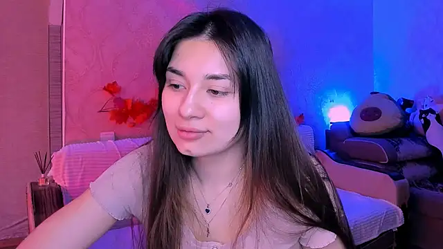 Snapshot of Swee_Alicee chatting on February 7, 2025, 8:22 am Swee Alicee online show from February 7, 2025, 8:22 am