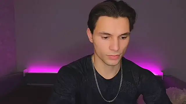 Snapshot of denlover1 chatting on February 15, 2026, 1:43 pm denlover1 online show from February 15, 2026, 1:43 pm