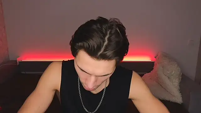 Snapshot of denlover1 chatting on February 8, 2026, 1:53 pm denlover1 online show from February 8, 2026, 1:53 pm