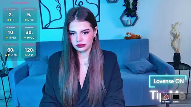 AdeliaKiss online show from April 15, 2026, 4:51 am