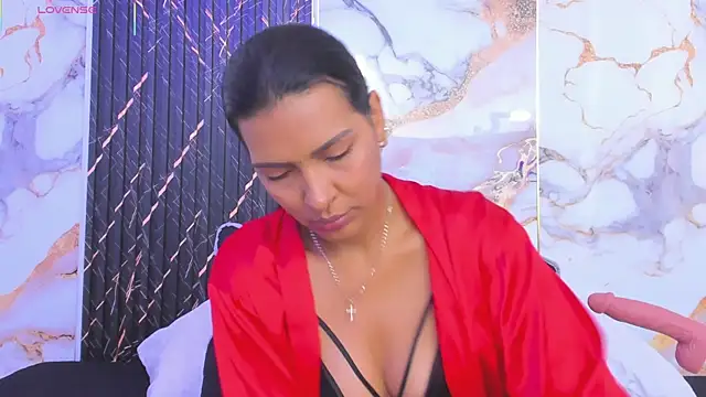 Alyson-a online show from December 16, 2025, 12:53 pm