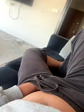 Periperiniz online show from October 31, 2025, 1:52 pm