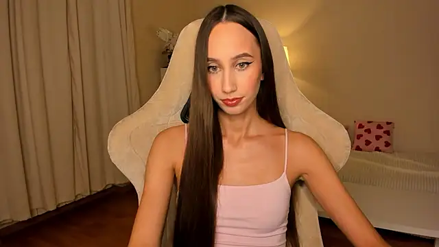 your emily  online show from September 18, 2025, 7:17 pm