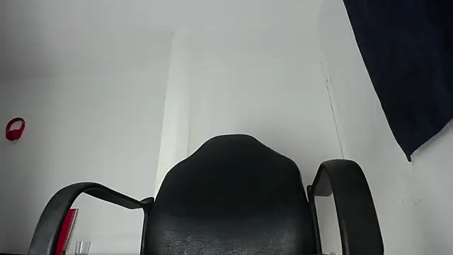 Snapshot of GilberMxx chatting on February 18, 2025, 5:09 am GilberMxx online show from February 18, 2025, 5:09 am