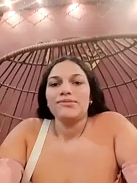 Snapshot of girl_milk1 chatting on November 10, 2025, 10:26 pm girl milk1 online show from November 10, 2025, 10:26 pm