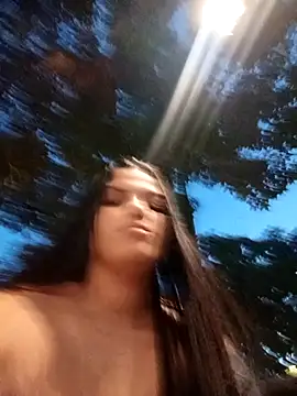 girl milk1 online show from December 20, 2025, 10:56 pm