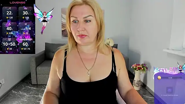 Lili Crossi online show from June 29, 2026, 6:20 am