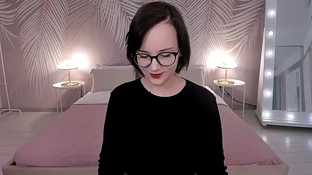 Snapshot of StellaGloww chatting on March 21, 2025, 5:11 am StellaGloww online show from March 21, 2025, 5:11 am