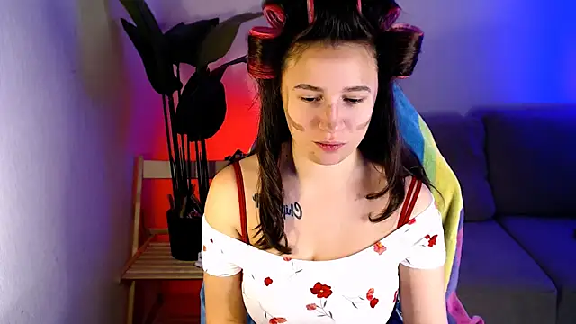 M Sensual online show from December 18, 2025, 5:39 pm