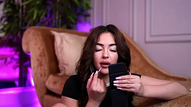 xJuliax online show from February 15, 2025, 11:03 pm