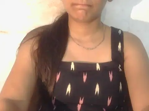 DOLL CUTY online show from June 26, 2026, 5:19 pm