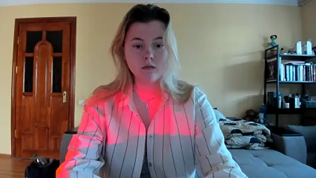 Snapshot of LillyDepp chatting on February 20, 2026, 1:24 pm LillyDepp online show from February 20, 2026, 1:24 pm