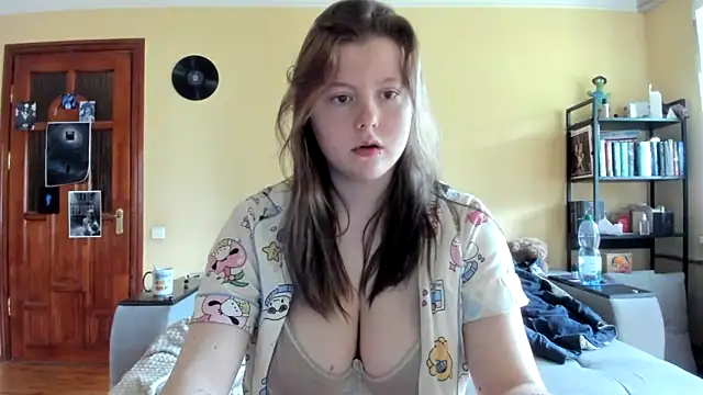 Snapshot of LillyDepp chatting on May 7, 2026, 12:08 pm LillyDepp online show from May 7, 2026, 12:08 pm