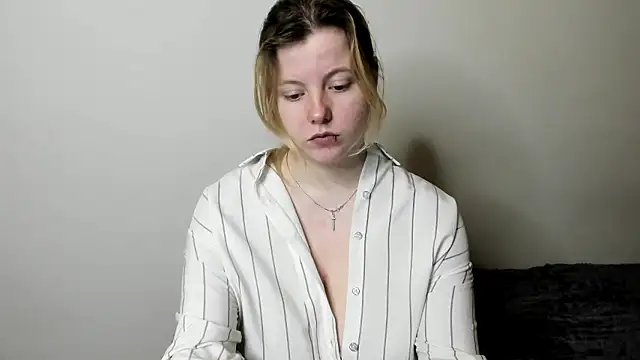 Snapshot of LillyDepp chatting on January 11, 2026, 4:03 pm LillyDepp online show from January 11, 2026, 4:03 pm