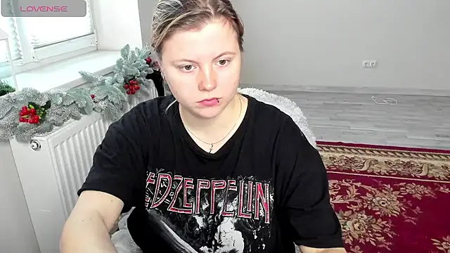 Snapshot of LillyDepp chatting on January 9, 2026, 1:51 pm LillyDepp online show from January 9, 2026, 1:51 pm