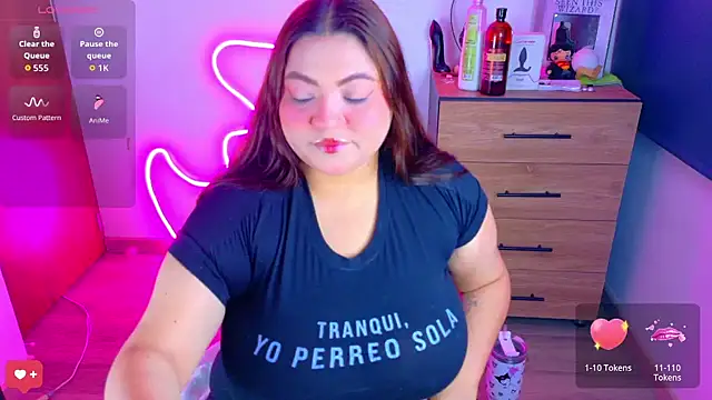 Snapshot of Rebeca_charme21 chatting on October 6, 2025, 7:20 am Rebeca charme21 online show from October 6, 2025, 7:20 am