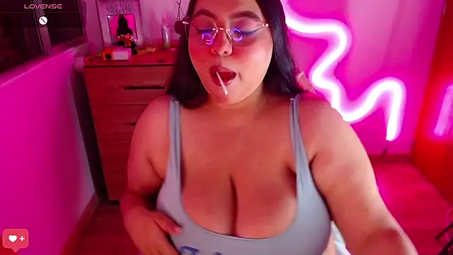 Snapshot of Rebeca_charme21 chatting on March 9, 2025, 3:22 am Rebeca charme21 online show from March 9, 2025, 3:22 am