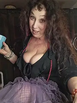 GypsyEsmeralda online show from January 17, 2026, 5:27 pm