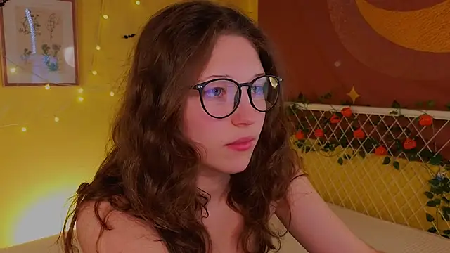 cherry lea online show from October 26, 2025, 4:29 pm