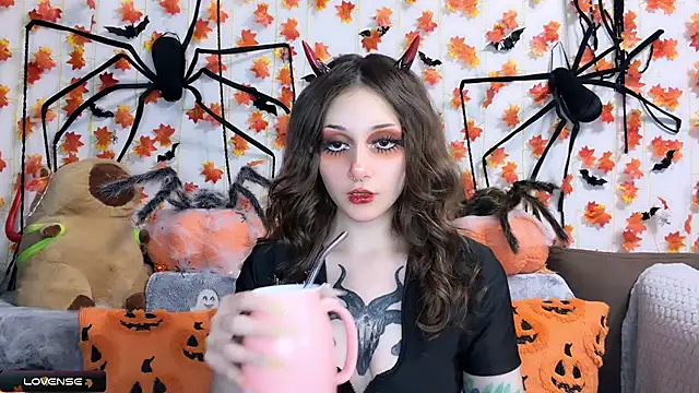 Snapshot of _Devill_Baby chatting on November 21, 2025, 5:34 pm Devill Baby online show from November 21, 2025, 5:34 pm