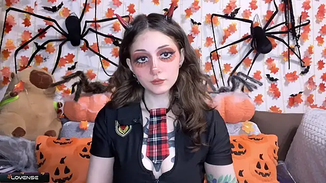 Snapshot of _Devill_Baby chatting on October 14, 2025, 5:57 pm Devill Baby online show from October 14, 2025, 5:57 pm