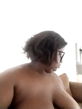 Snapshot of HotBootyBabe90 chatting on February 20, 2026, 5:37 am HotBootyBabe90 online show from February 20, 2026, 5:37 am