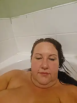 Bekahblows online show from February 10, 2025, 7:07 pm