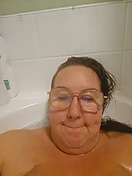 Bekahblows online show from October 31, 2025, 10:38 pm