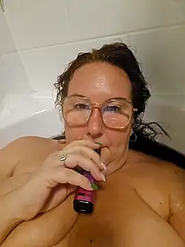 Bekahblows online show from September 30, 2025, 8:48 pm