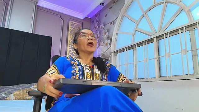 mature bigass   online show from November 29, 2025, 11:43 am