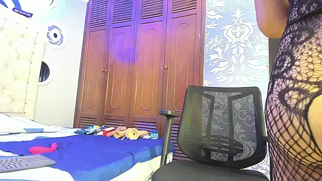 mature bigass   online show from March 5, 2025, 12:22 pm