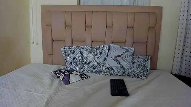 stepcouple XXX online show from February 22, 2026, 7:59 pm