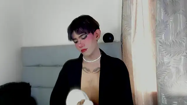 andrew uwu  online show from February 21, 2026, 7:05 pm