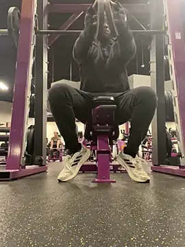 prettyrichie online show from October 20, 2025, 12:56 am