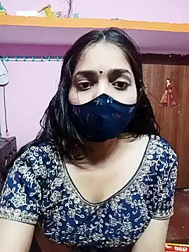 Snapshot of Cute-Simmi chatting on January 6, 2025, 8:35 am Cute-Simmi online show from January 6, 2025, 8:35 am