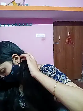 Snapshot of Cute-Simmi chatting on December 31, 2024, 9:10 am Cute-Simmi online show from December 31, 2024, 9:10 am