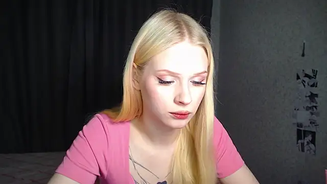 Snapshot of lisa_barbie chatting on January 14, 2025, 11:53 am lisa barbie online show from January 14, 2025, 11:53 am
