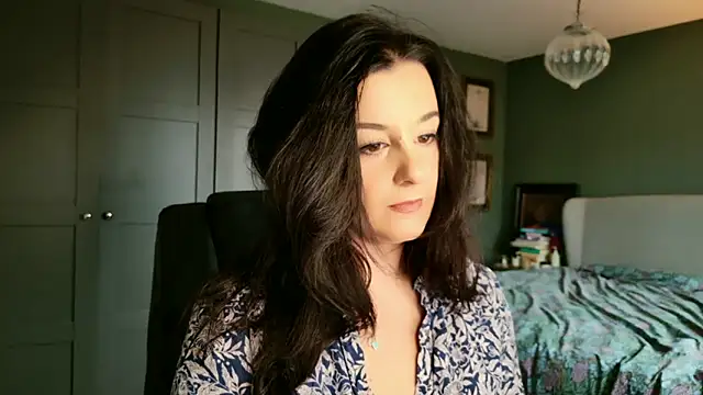 flatwhite0 online show from February 10, 2026, 10:36 am