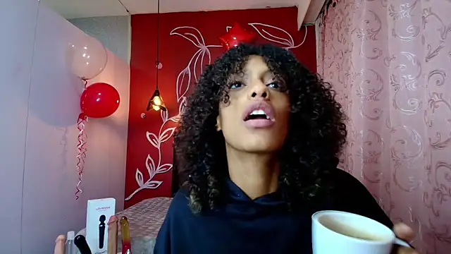 Zia Green online show from February 19, 2025, 3:27 pm