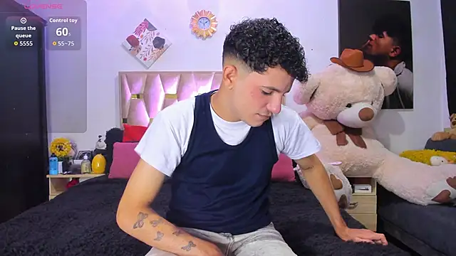 Snapshot of patrick_sanzz chatting on December 3, 2025, 5:23 pm patrick sanzz online show from December 3, 2025, 5:23 pm