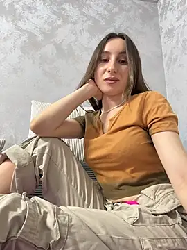 Snapshot of viviandaimond1 chatting on January 11, 2026, 9:22 pm viviandaimond1 online show from January 11, 2026, 9:22 pm