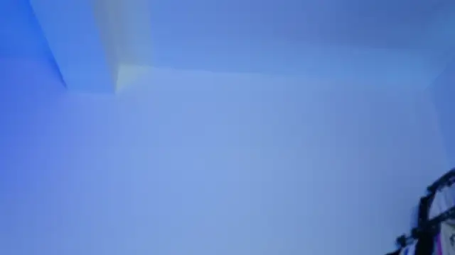 Lorennameliyy online show from November 12, 2025, 8:01 pm