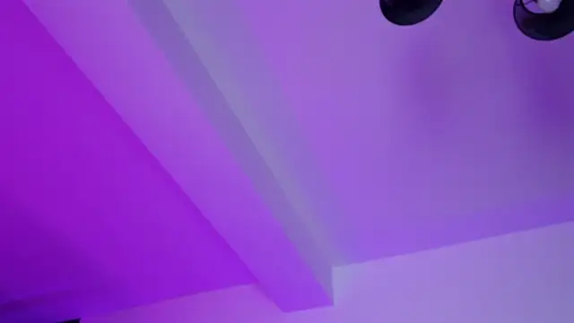 Lorennameliyy online show from January 13, 2026, 8:02 pm