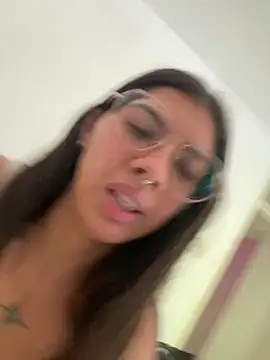 Argentiiniita online show from March 19, 2025, 2:35 pm