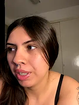 Argentiiniita online show from December 1, 2025, 2:45 am