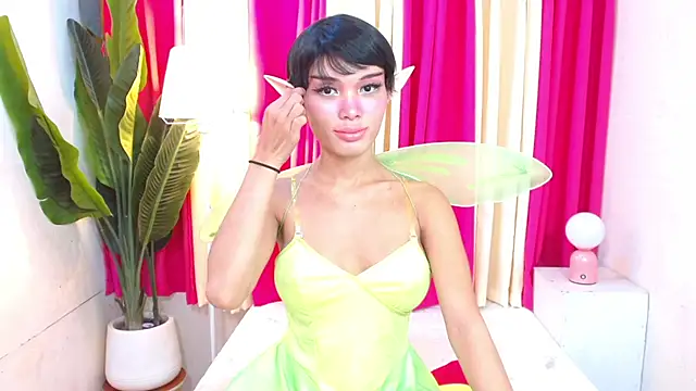 Notaestheticallykylinee online show from March 29, 2026, 2:35 am