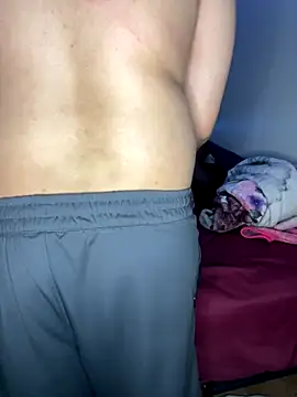 gamingcouple420 online show from November 12, 2025, 2:04 am