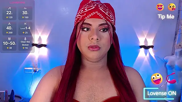 Snapshot of Emili_Roux chatting on November 19, 2025, 12:16 pm Emili Roux online show from November 19, 2025, 12:16 pm