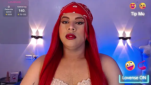 Snapshot of Emili_Roux chatting on November 22, 2025, 12:59 pm Emili Roux online show from November 22, 2025, 12:59 pm