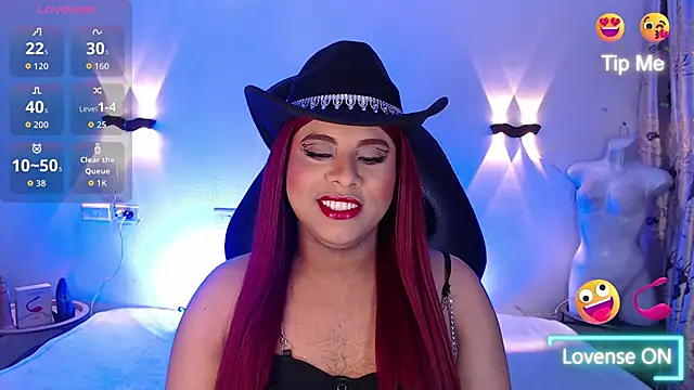 Snapshot of Emili_Roux chatting on November 30, 2025, 11:44 am Emili Roux online show from November 30, 2025, 11:44 am